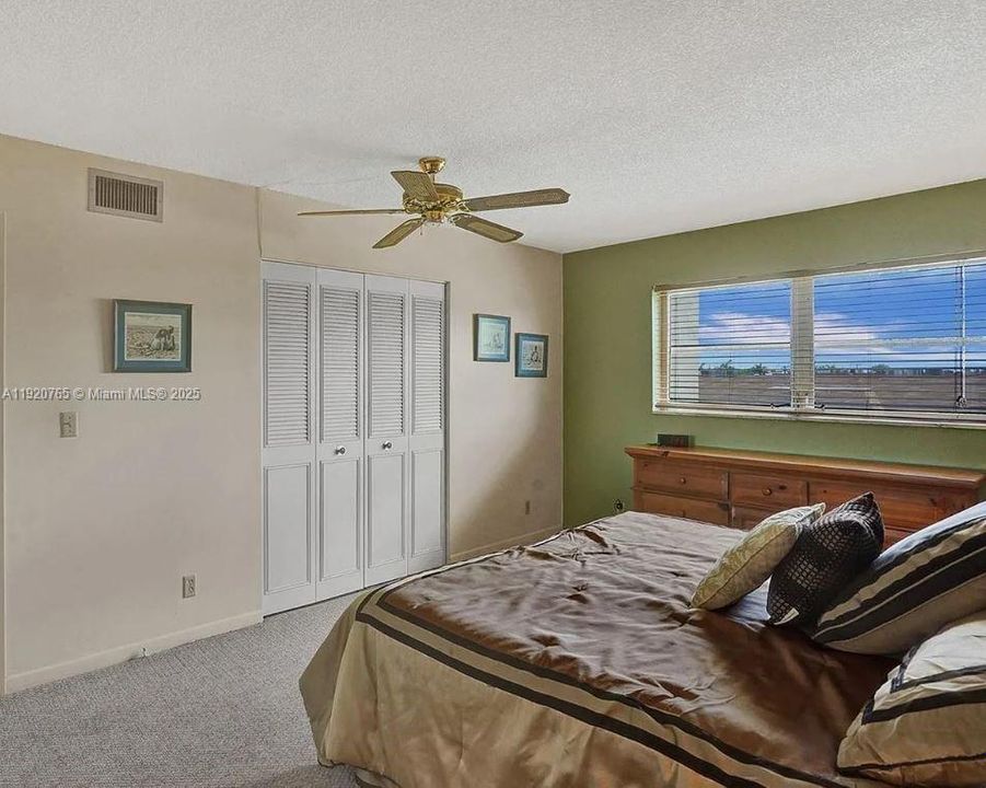 出租: $1,450 (1 贝兹, 1 浴室, 760 平方英尺)