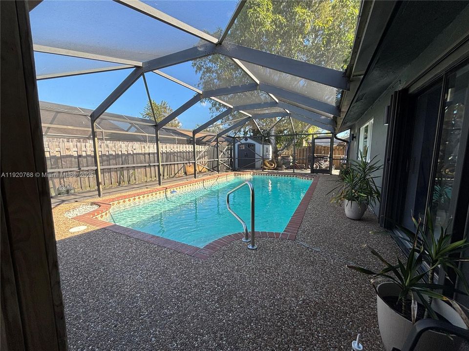 В аренду: $3,800 (3 спален, 2 ванн, 2200 Квадратных фут)