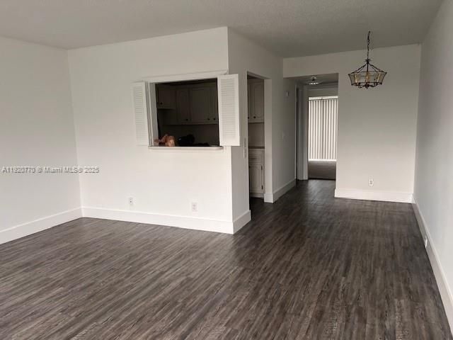 For Rent: $1,350 (1 beds, 1 baths, 600 Square Feet)