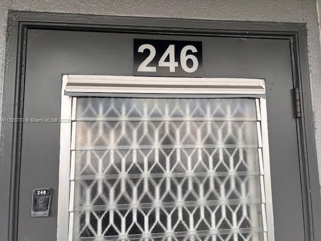 For Rent: $1,350 (1 beds, 1 baths, 600 Square Feet)