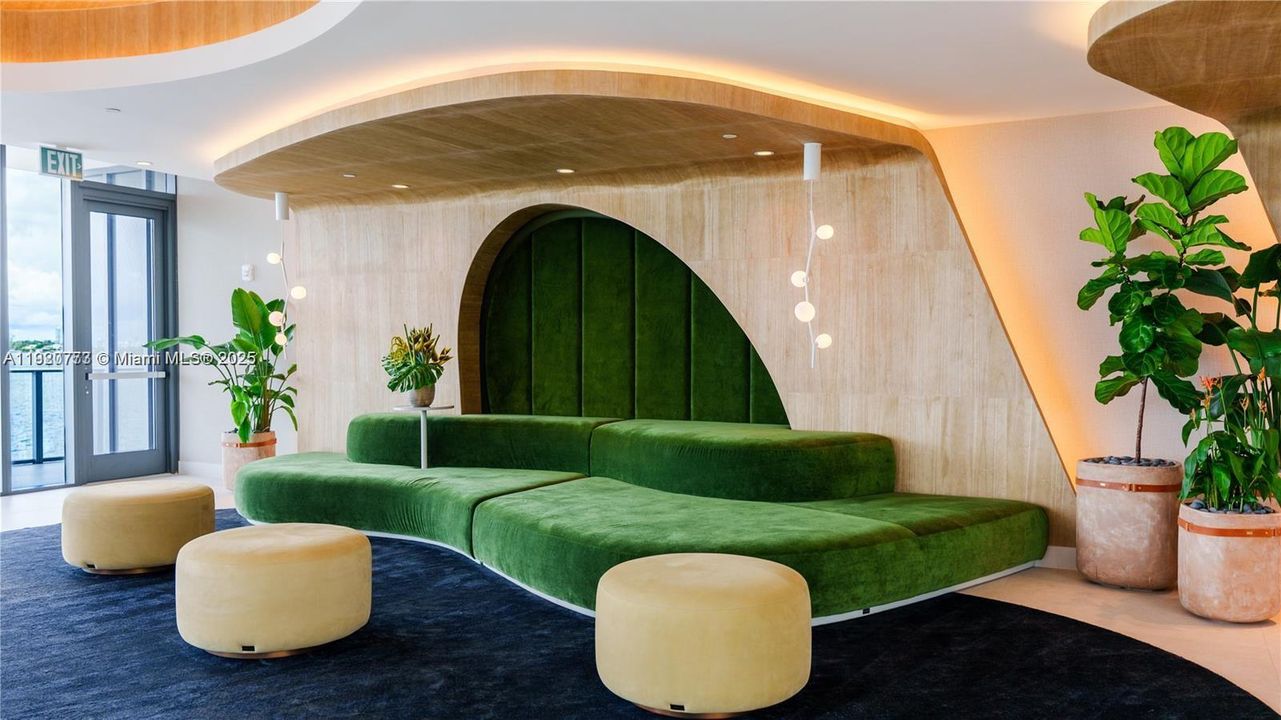 For Rent: $11,000 (3 beds, 3 baths, 1648 Square Feet)