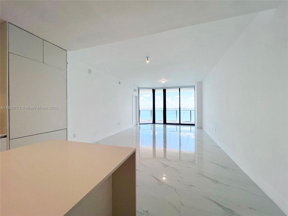 For Rent: $11,000 (3 beds, 3 baths, 1648 Square Feet)