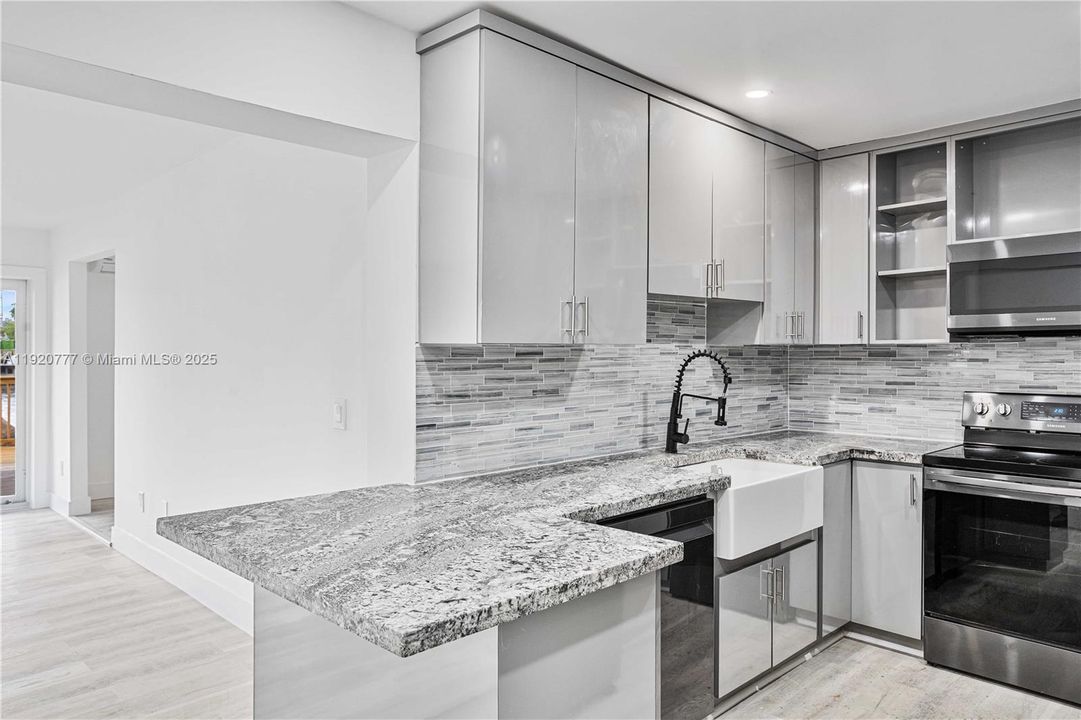 For Sale: $665,000 (4 beds, 2 baths, 2003 Square Feet)