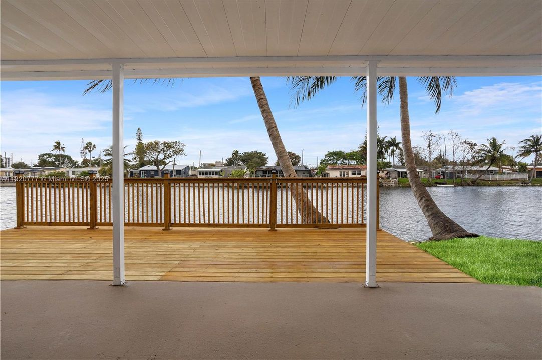 For Sale: $665,000 (4 beds, 2 baths, 2003 Square Feet)