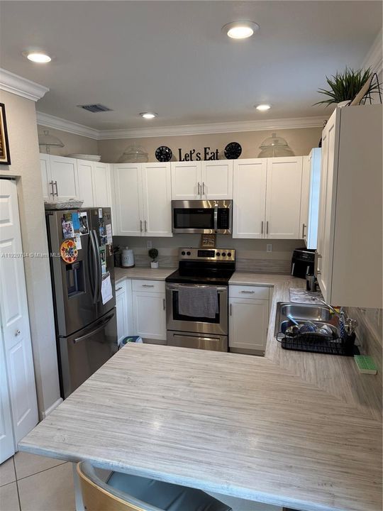 For Sale: $525,000 (3 beds, 2 baths, 1610 Square Feet)