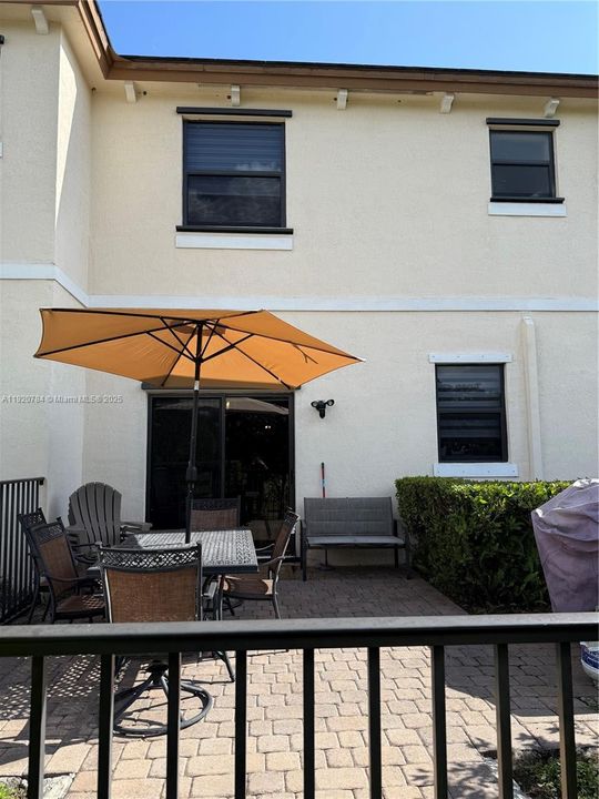 For Sale: $525,000 (3 beds, 2 baths, 1610 Square Feet)