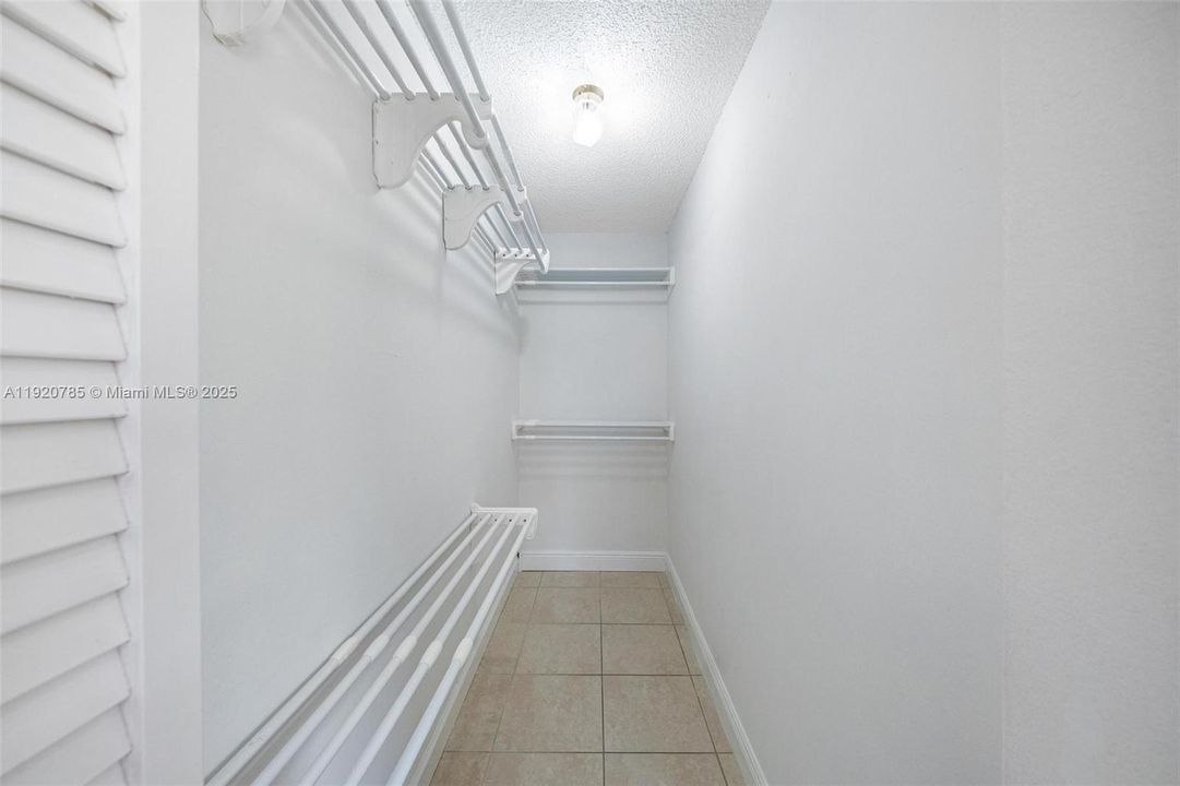 For Sale: $1,250,000 (0 beds, 0 baths, 4104 Square Feet)