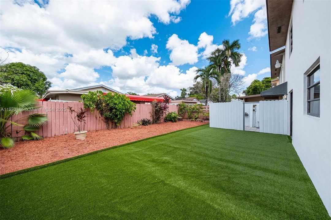 For Sale: $1,250,000 (0 beds, 0 baths, 4104 Square Feet)