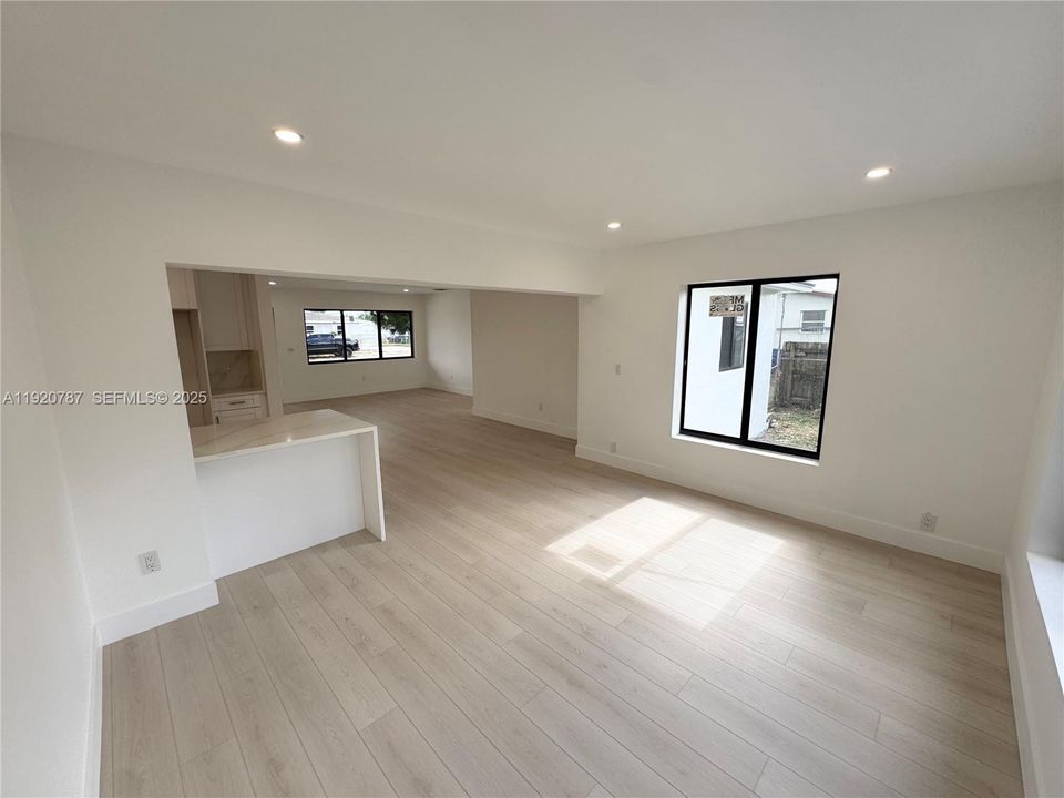 待售: $524,999 (3 贝兹, 2 浴室, 1248 平方英尺)