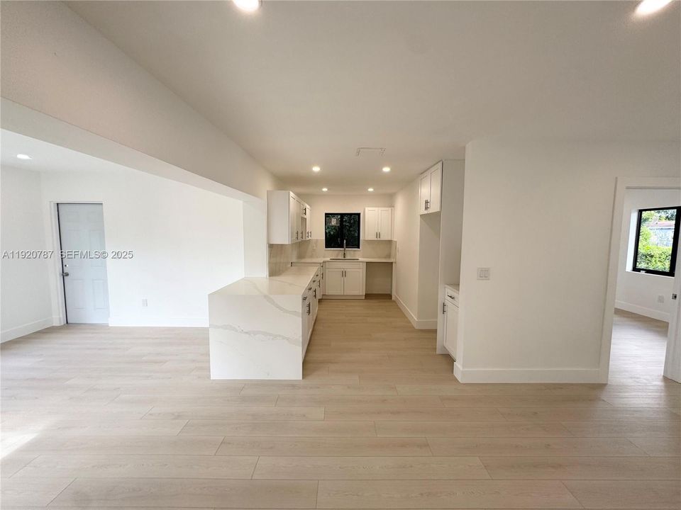 待售: $524,999 (3 贝兹, 2 浴室, 1248 平方英尺)