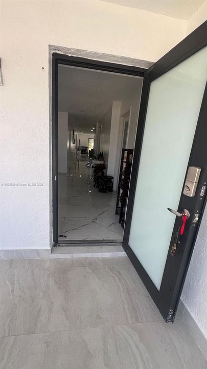 For Sale: $900,000 (3 beds, 2 baths, 1860 Square Feet)