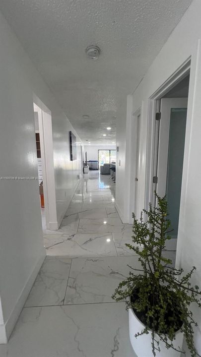 For Sale: $900,000 (3 beds, 2 baths, 1860 Square Feet)