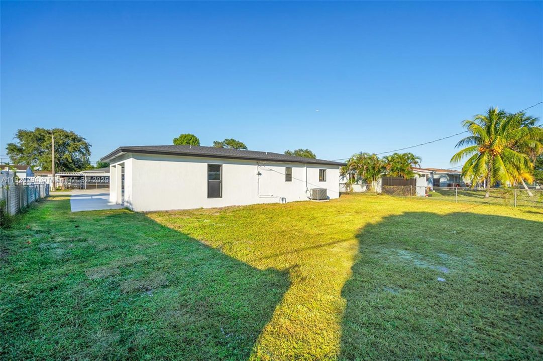 For Sale: $555,000 (3 beds, 1 baths, 1014 Square Feet)