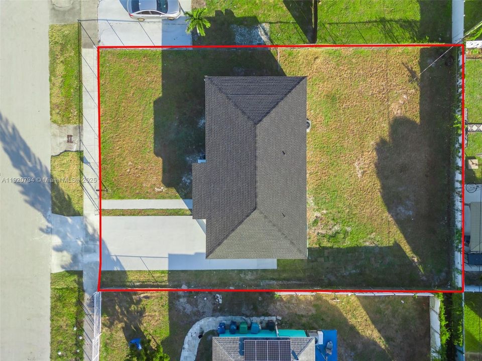 For Sale: $555,000 (3 beds, 1 baths, 1014 Square Feet)