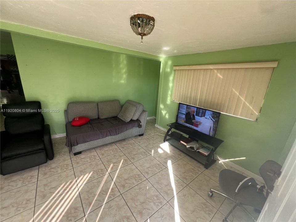 待售: $400,000 (3 贝兹, 2 浴室, 1490 平方英尺)