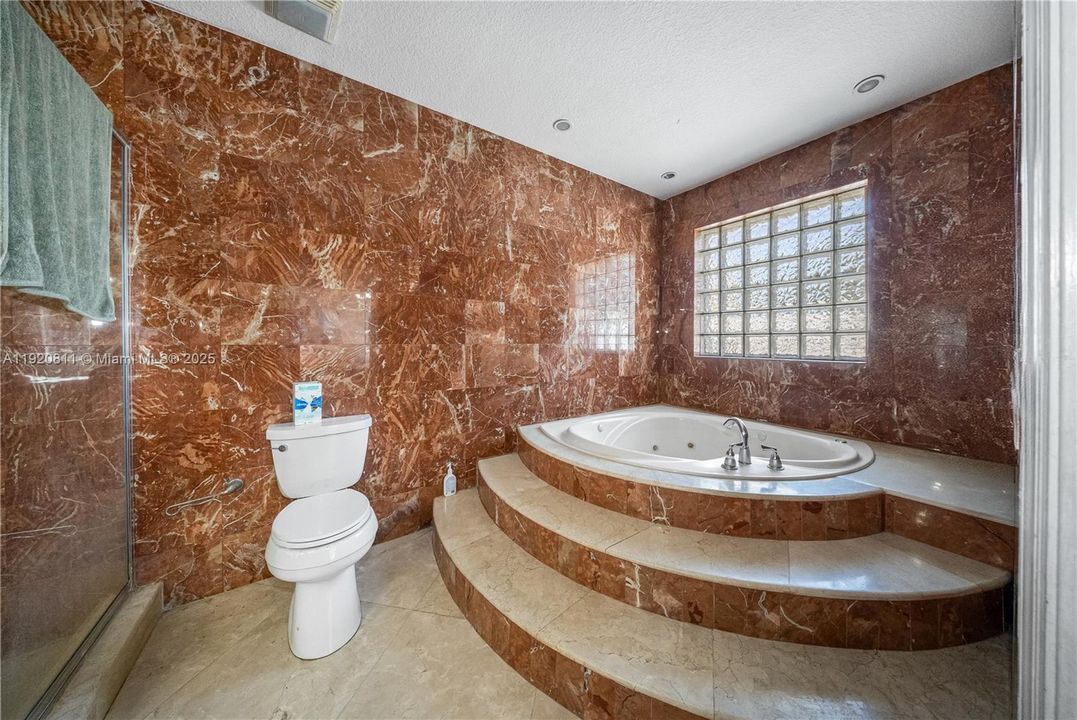 待售: $1,400,000 (3 贝兹, 2 浴室, 2188 平方英尺)