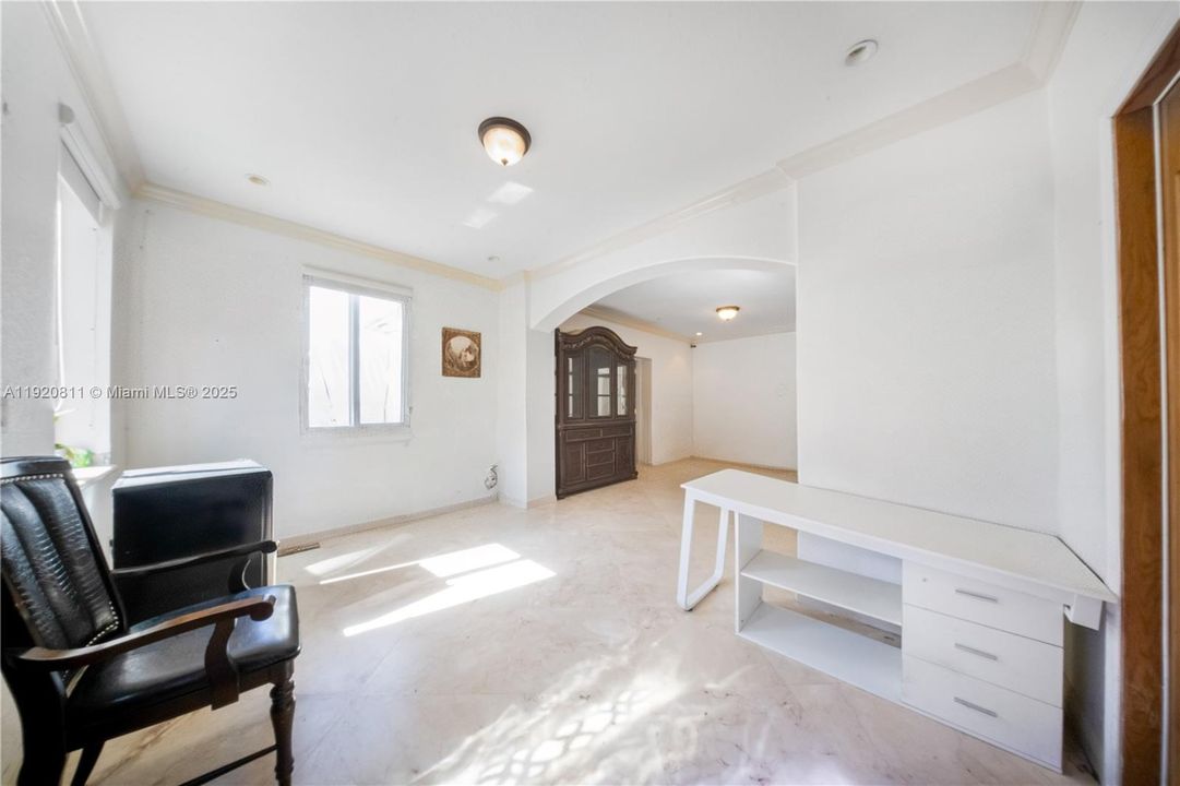 待售: $1,400,000 (3 贝兹, 2 浴室, 2188 平方英尺)