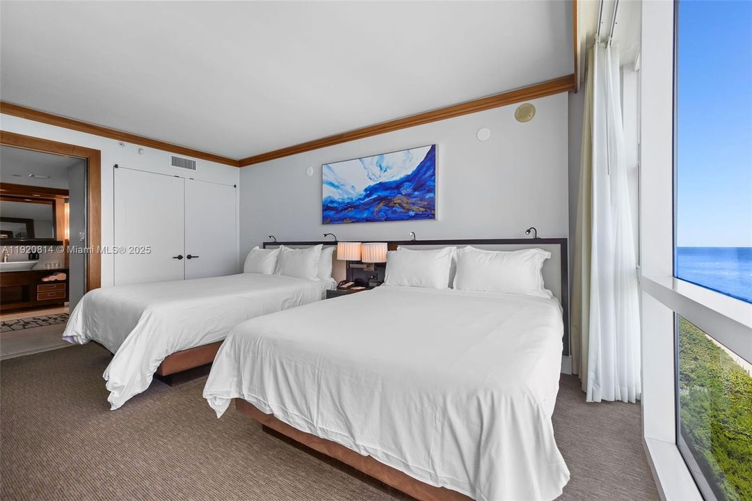 For Sale: $1,500,000 (2 beds, 2 baths, 1181 Square Feet)