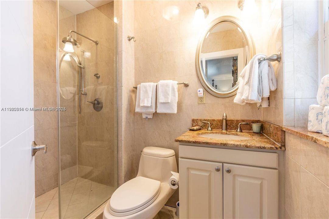 For Rent: $7,000 (5 beds, 3 baths, 2150 Square Feet)