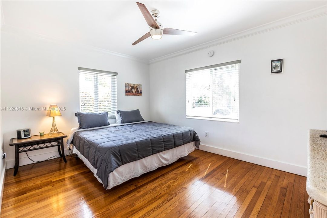 For Rent: $7,000 (5 beds, 3 baths, 2150 Square Feet)