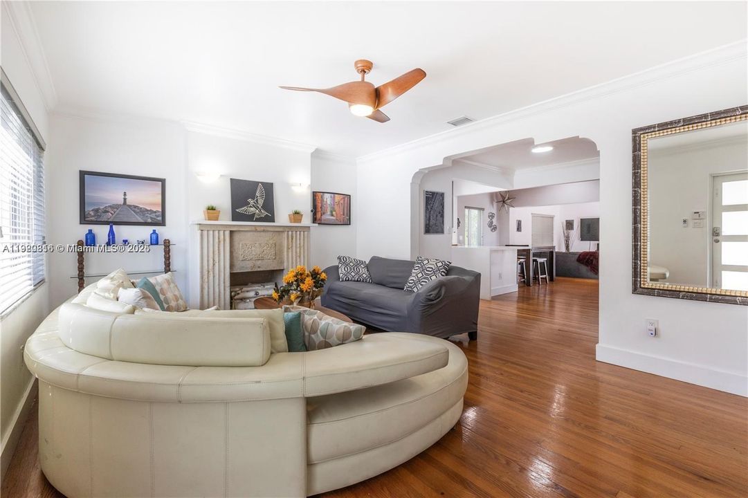 For Rent: $7,000 (5 beds, 3 baths, 2150 Square Feet)