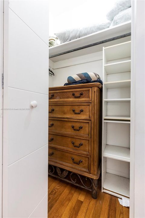 For Rent: $7,000 (5 beds, 3 baths, 2150 Square Feet)