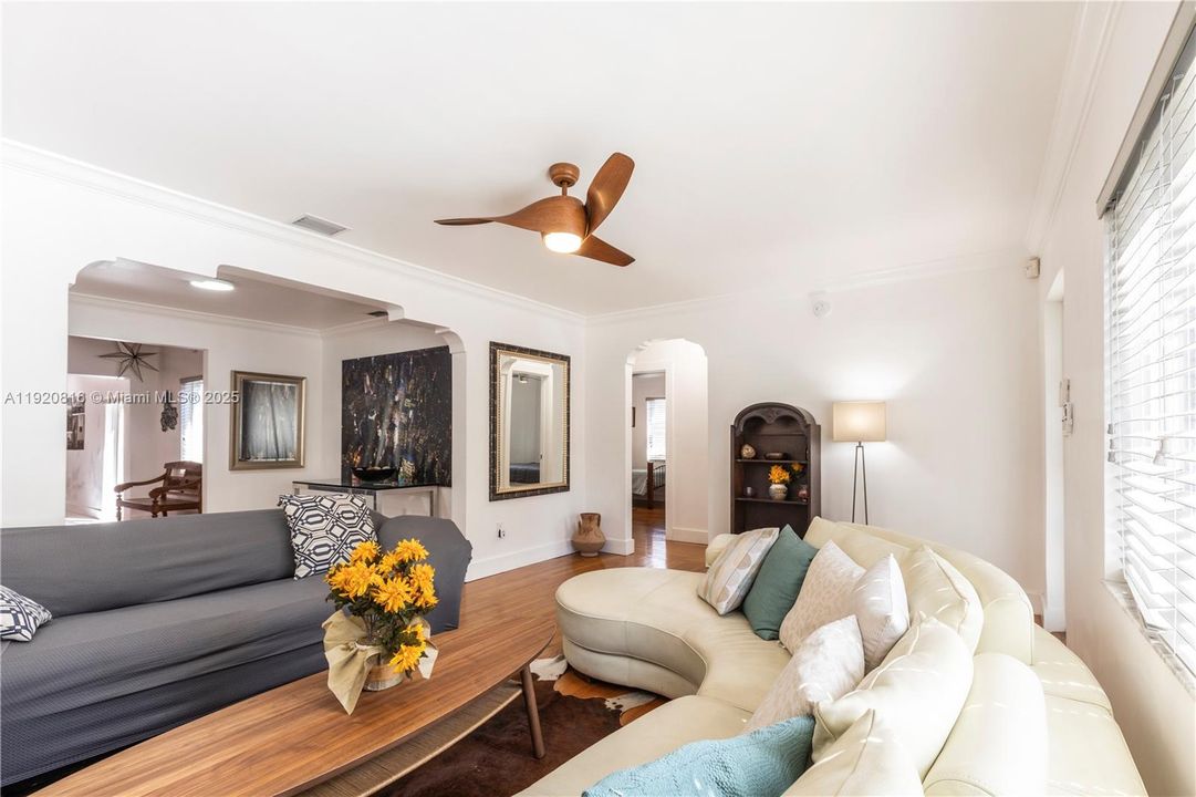 For Rent: $7,000 (5 beds, 3 baths, 2150 Square Feet)