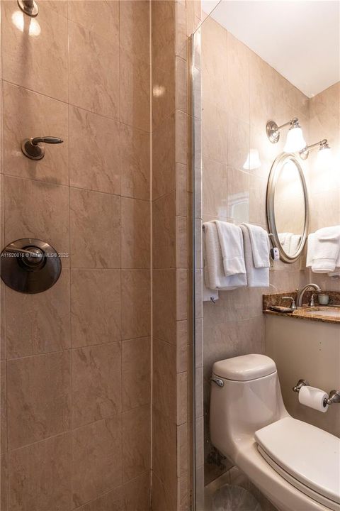 For Rent: $7,000 (5 beds, 3 baths, 2150 Square Feet)