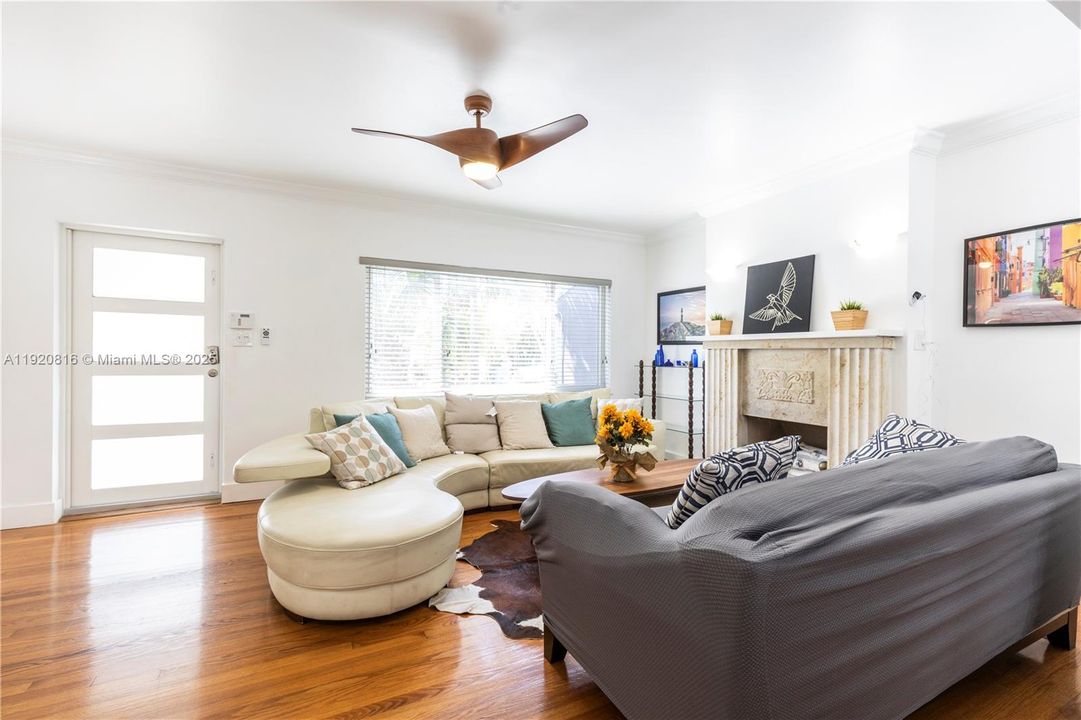 For Rent: $7,000 (5 beds, 3 baths, 2150 Square Feet)