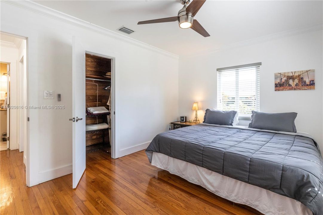 For Rent: $7,000 (5 beds, 3 baths, 2150 Square Feet)