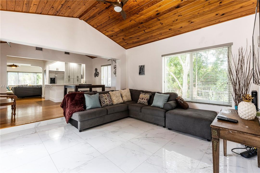 For Rent: $7,000 (5 beds, 3 baths, 2150 Square Feet)