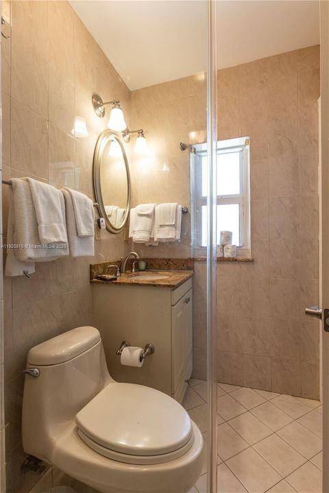 For Rent: $7,000 (5 beds, 3 baths, 2150 Square Feet)