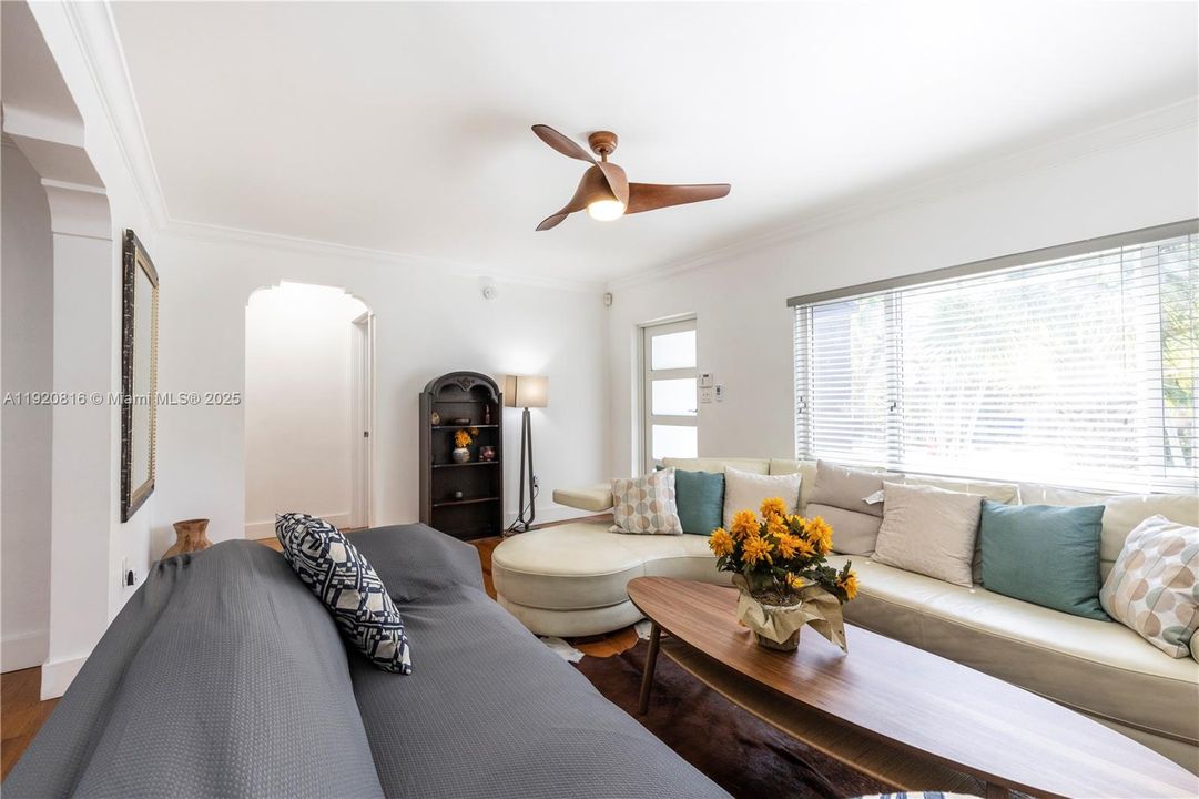 For Rent: $7,000 (5 beds, 3 baths, 2150 Square Feet)