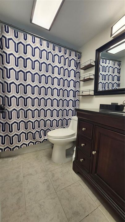 For Sale: $165,000 (2 beds, 1 baths, 820 Square Feet)