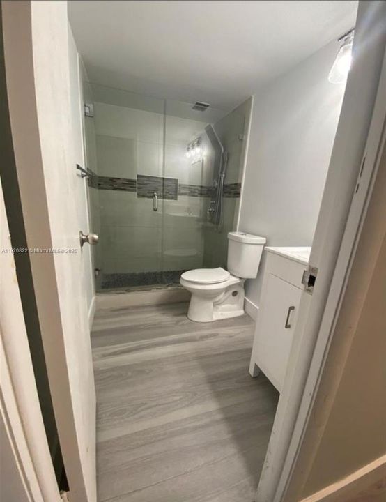 На продажу: $170,000 (2 спален, 2 ванн, 1192 Квадратных фут)