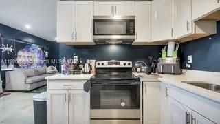 待售: $390,500 (3 贝兹, 1 浴室, 1020 平方英尺)