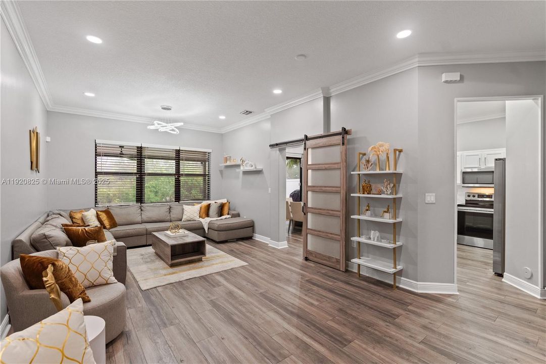 For Sale: $624,900 (4 beds, 2 baths, 2080 Square Feet)