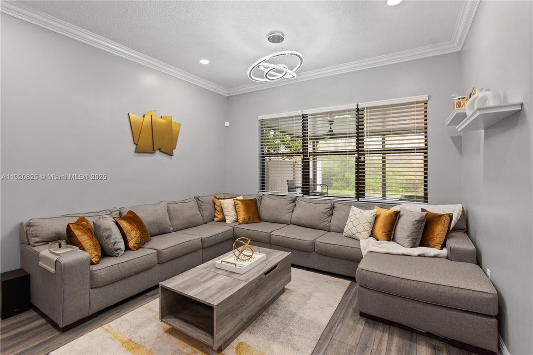 For Sale: $624,900 (4 beds, 2 baths, 2080 Square Feet)