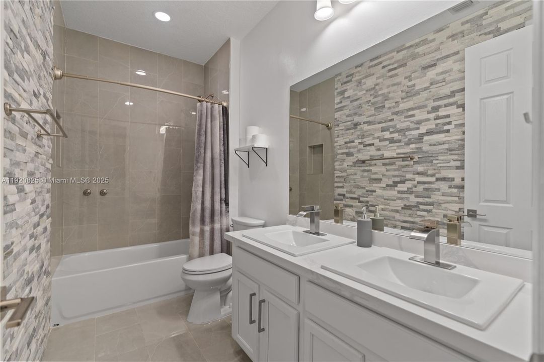 For Sale: $624,900 (4 beds, 2 baths, 2080 Square Feet)