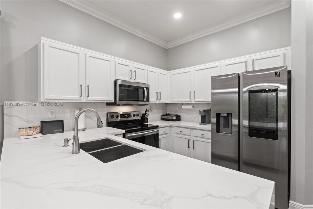 For Sale: $624,900 (4 beds, 2 baths, 2080 Square Feet)