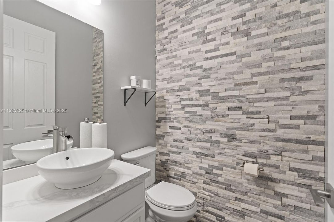 For Sale: $624,900 (4 beds, 2 baths, 2080 Square Feet)