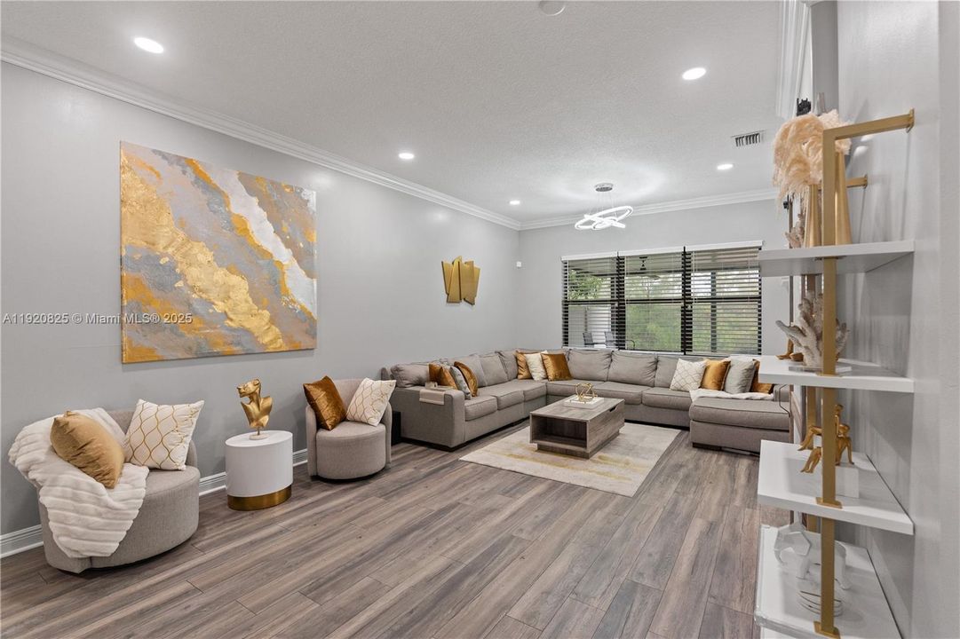 For Sale: $624,900 (4 beds, 2 baths, 2080 Square Feet)