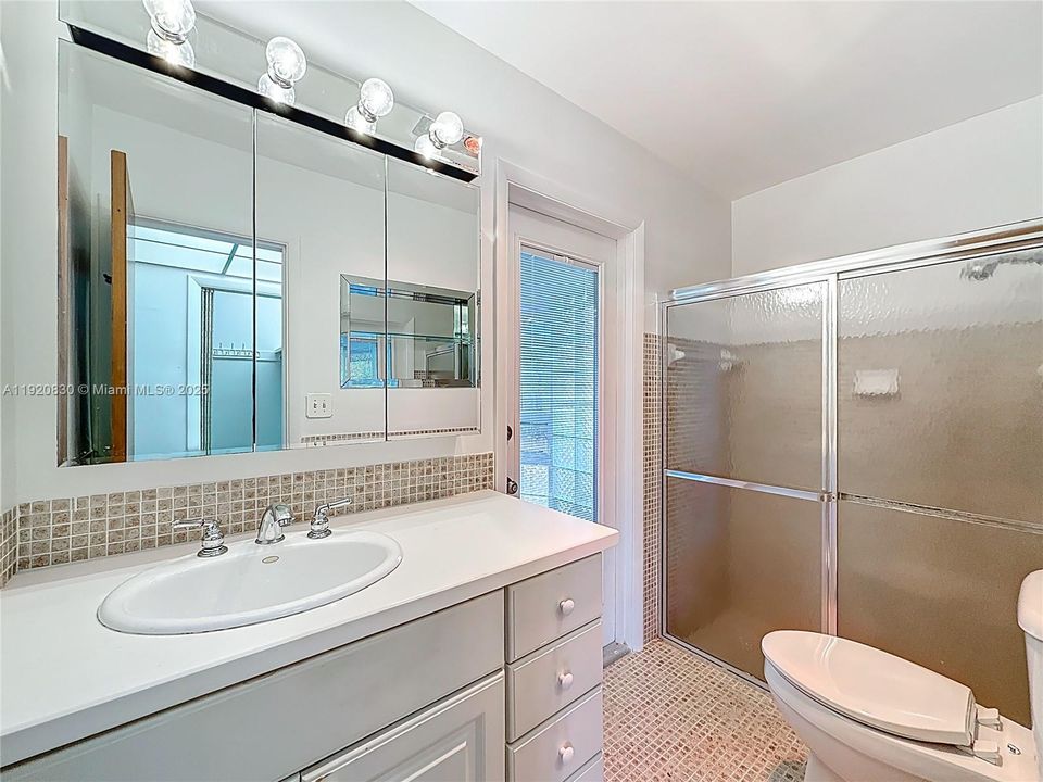 На продажу: $550,000 (3 спален, 2 ванн, 1882 Квадратных фут)