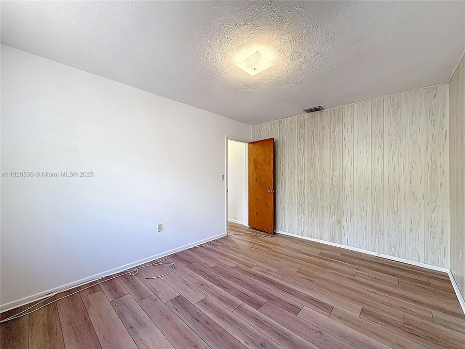 На продажу: $550,000 (3 спален, 2 ванн, 1882 Квадратных фут)