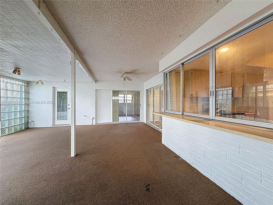 На продажу: $550,000 (3 спален, 2 ванн, 1882 Квадратных фут)