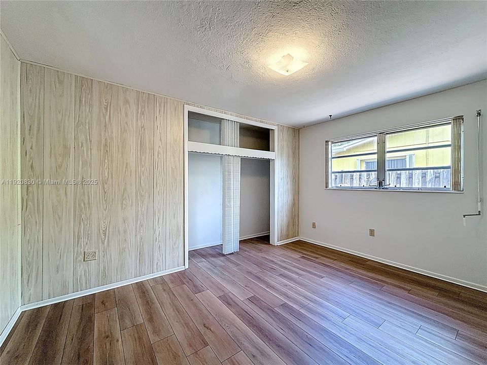 На продажу: $550,000 (3 спален, 2 ванн, 1882 Квадратных фут)