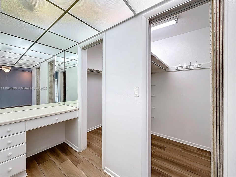 На продажу: $550,000 (3 спален, 2 ванн, 1882 Квадратных фут)