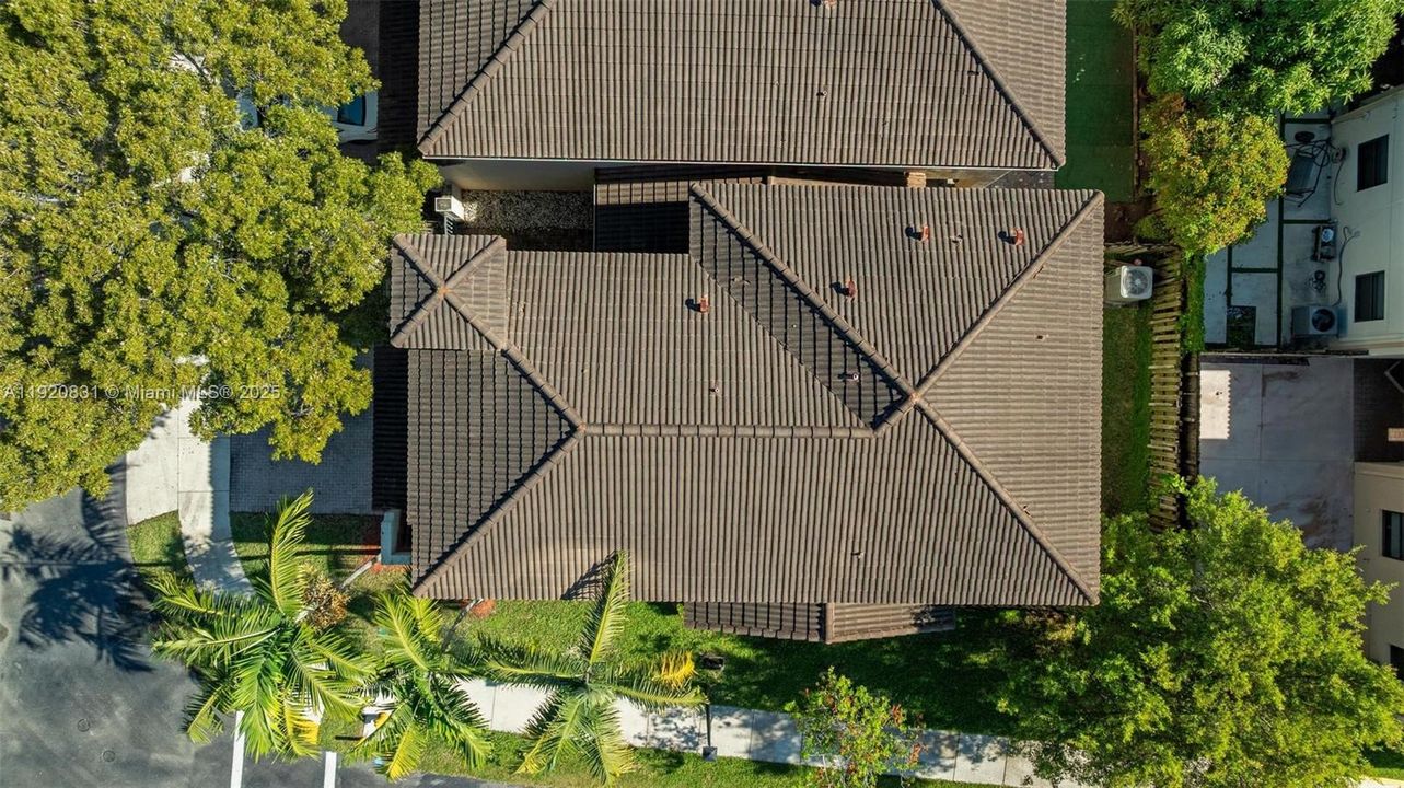 待售: $510,000 (4 贝兹, 2 浴室, 2201 平方英尺)