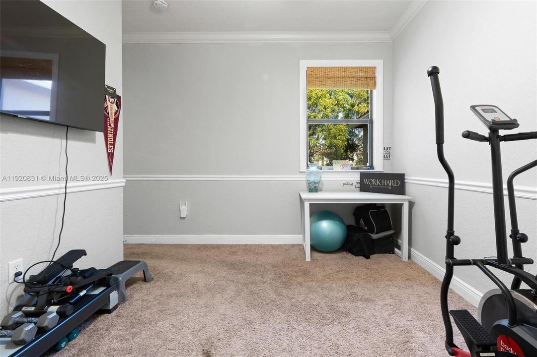 待售: $510,000 (4 贝兹, 2 浴室, 2201 平方英尺)