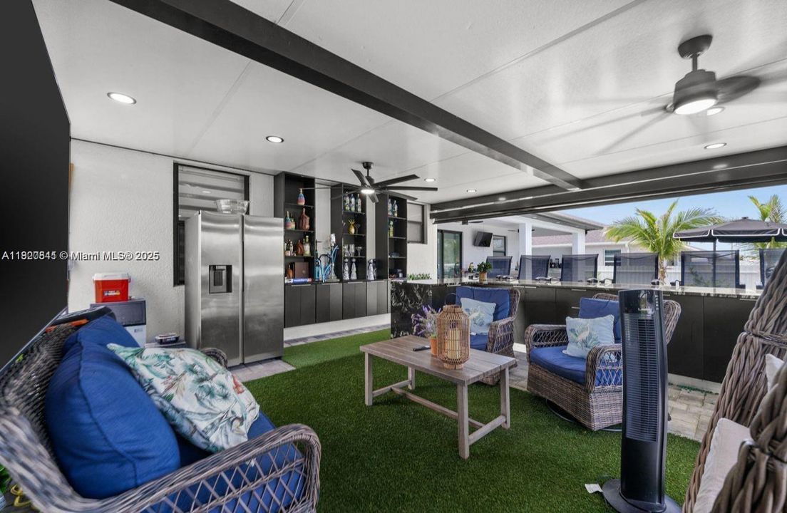 En Venta: $599,000 (3 camas, 2 baños, 0 Pies cuadrados)